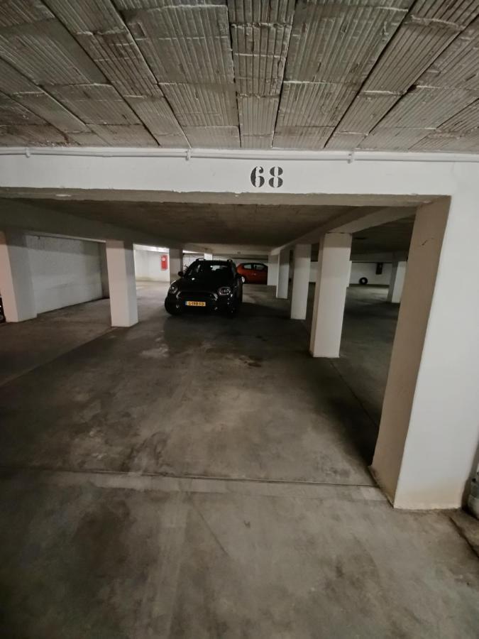 Апартаменты The Banker Antwerpen - Free Parking Экстерьер фото